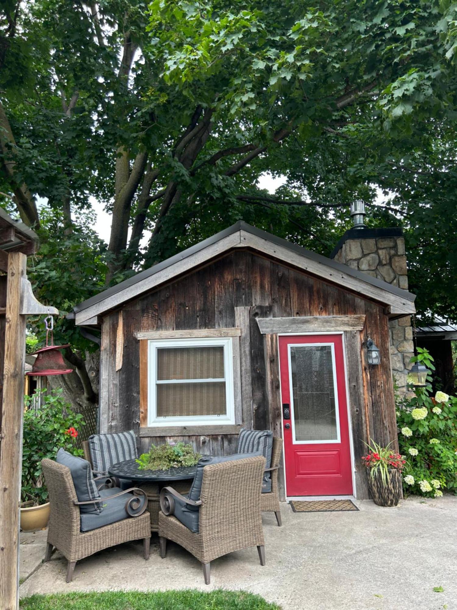 Cozy Close To Wasaga & Blue Mtn Hébergement de vacances *