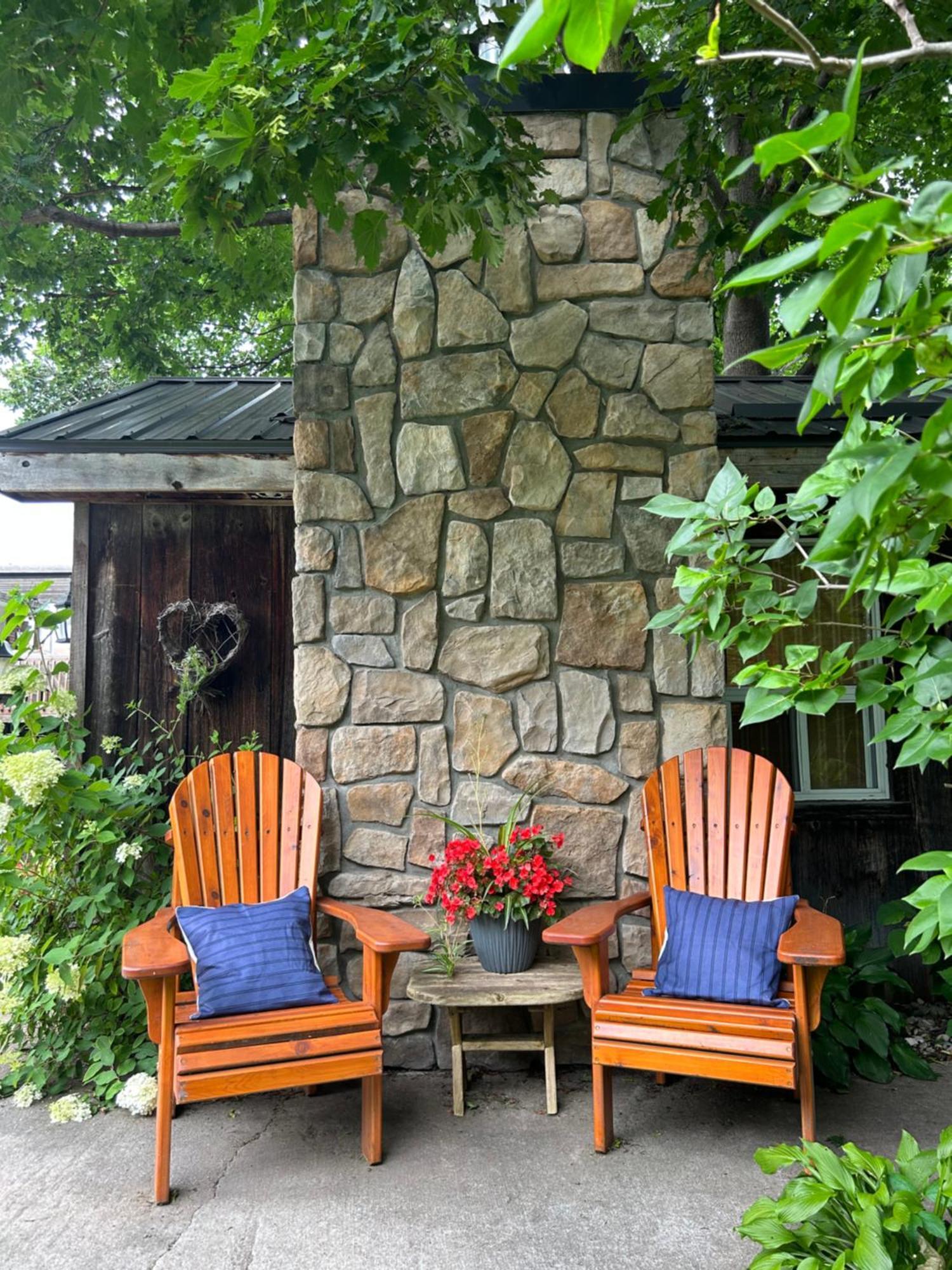 Cozy Close To Wasaga & Blue Mtn