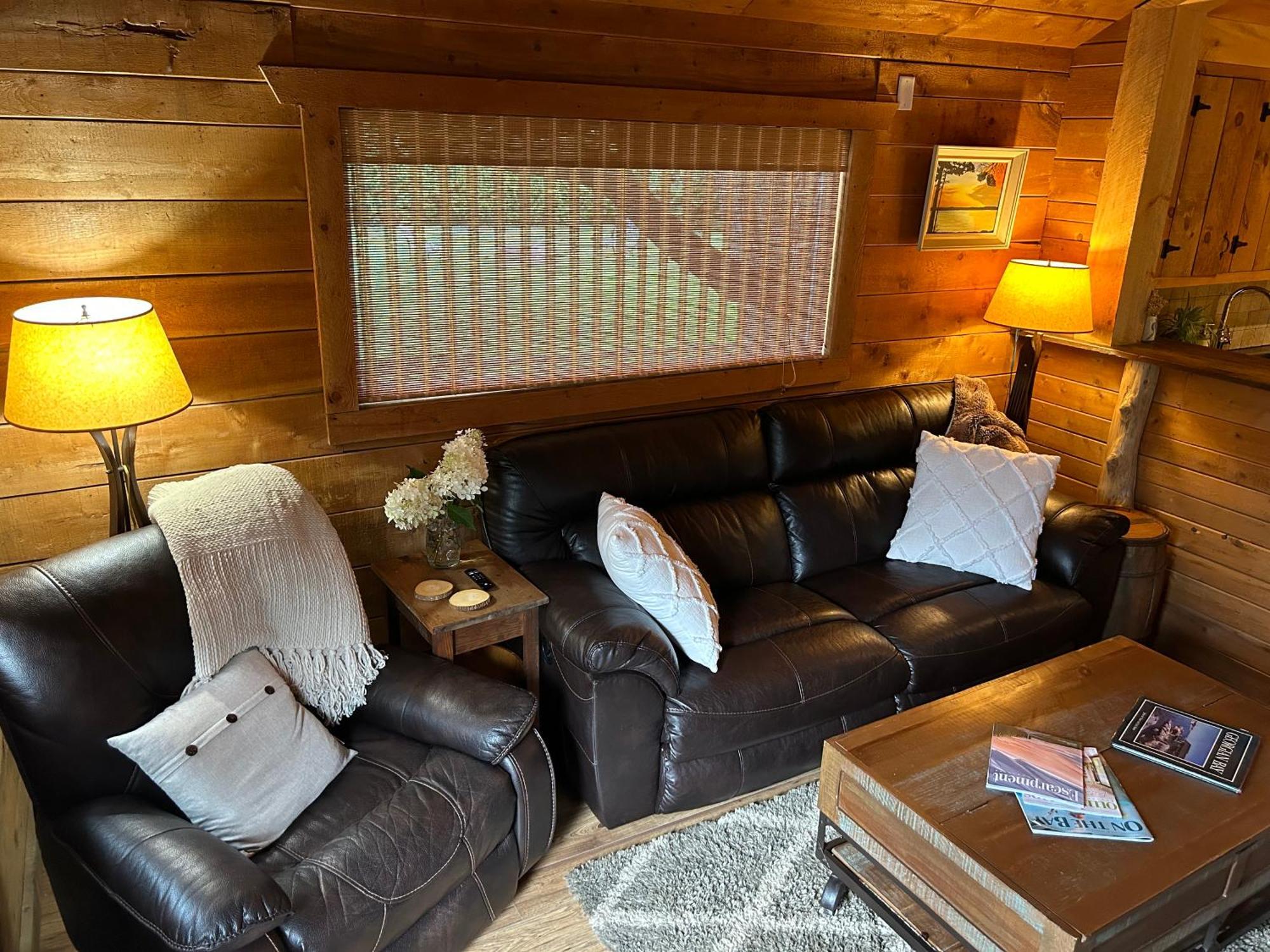 Holiday home Cozy Close To Wasaga & Blue Mtn Nottawa