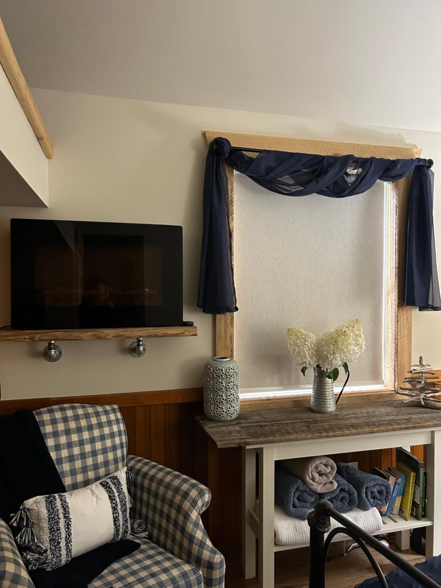Holiday home Cozy Close To Wasaga & Blue Mtn *